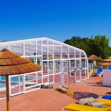 Camping Les Brillas Les Moutiers エクステリア 写真