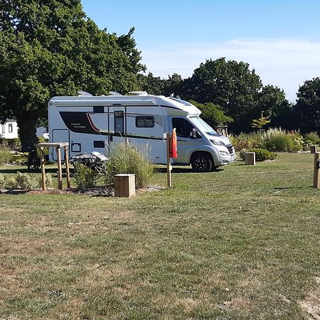 Camping Les Brillas Les Moutiers エクステリア 写真