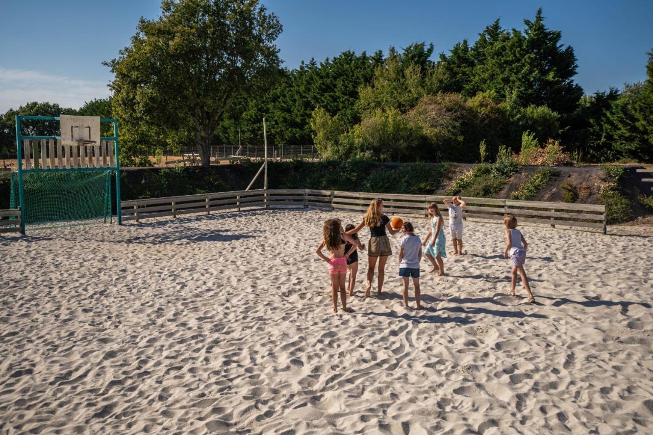 Camping Les Brillas Les Moutiers エクステリア 写真
