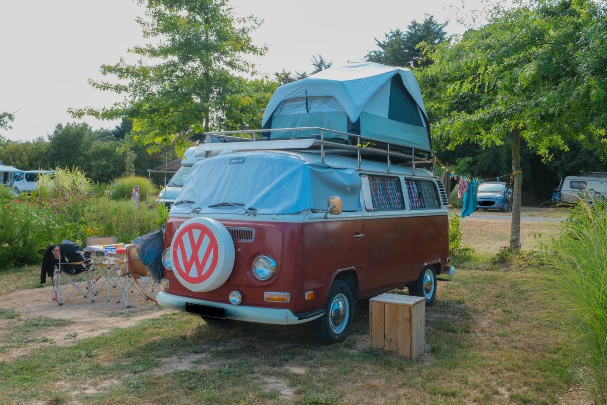 Camping Les Brillas Les Moutiers エクステリア 写真