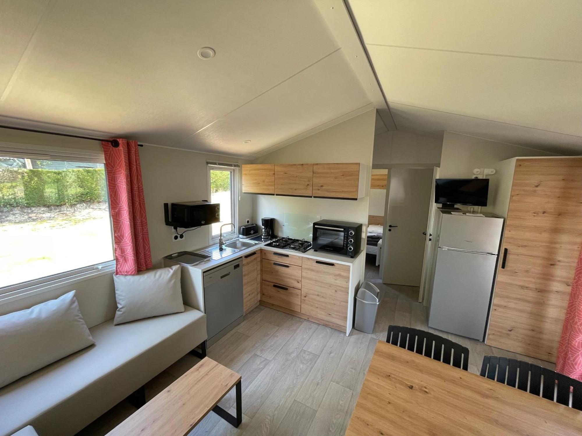 Camping Les Brillas Les Moutiers エクステリア 写真