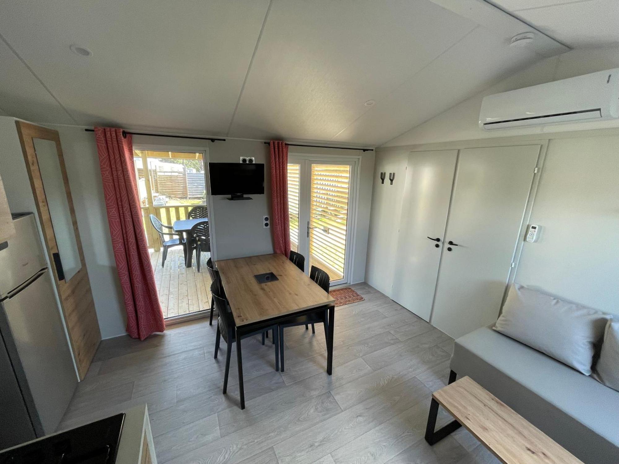 Camping Les Brillas Les Moutiers エクステリア 写真